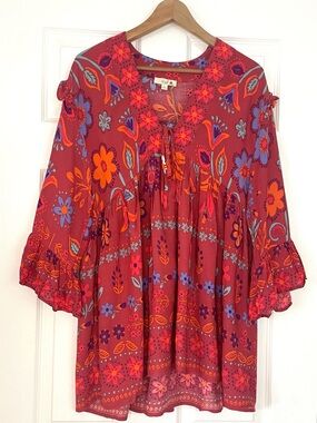 NWT Easel Tunic Top Size L
